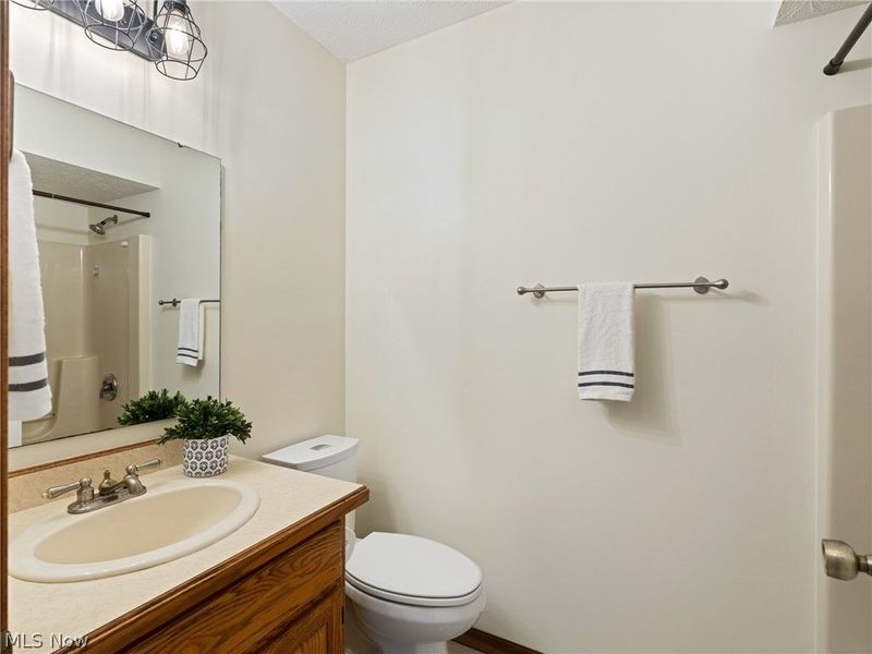 7915 Kennard Road, Lodi, OH 44254 Photo 21