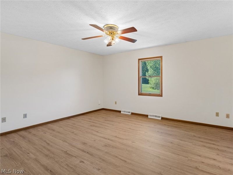 7915 Kennard Road, Lodi, OH 44254 Photo 24