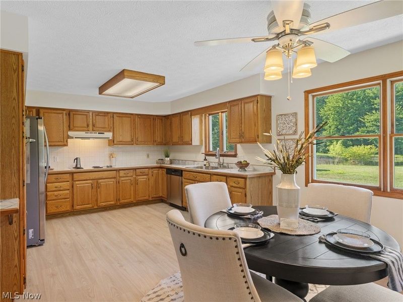 7915 Kennard Road, Lodi, OH 44254 Photo 32