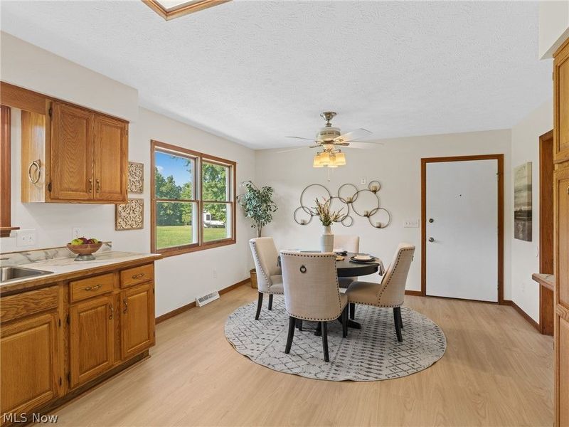 7915 Kennard Road, Lodi, OH 44254 Photo 33