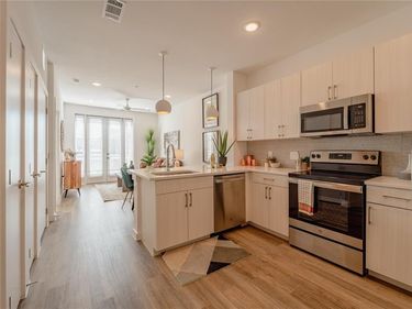 105 S Bishop Avenue, Unit 227-1320, Dallas, TX 75208