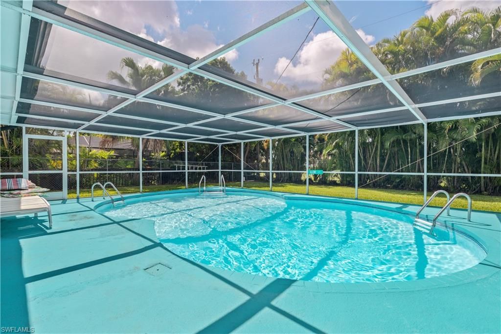 1330 SE 44th Ter, Cape Coral, FL 33904 Photo