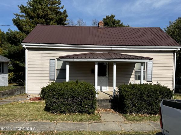 402 E HOWARD STREET, California, MO 65018