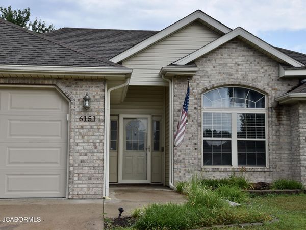 6151 DOUGLAS PARKWAY, Hallsville, MO 65255