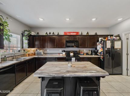 18617 Ivyberry Court, Reno, NV 89508 Photo
