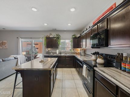 18617 Ivyberry Court, Reno, NV 89508 Photo