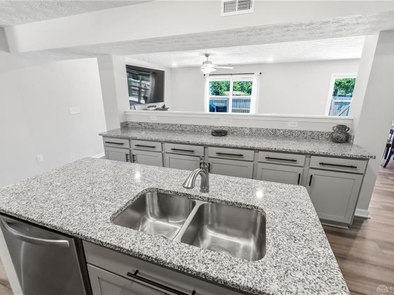 117 Settlers Trail, Union, OH 45322 Photo 18