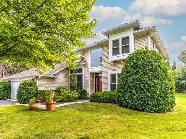 73 Shelby Court , Vernon Hills, IL 60061