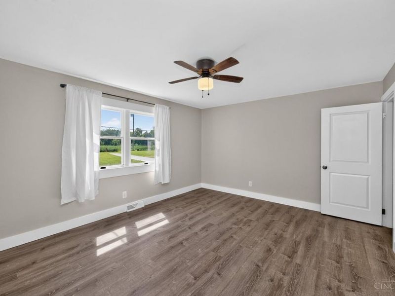 8261 Morrow Cozaddale Road, Hamilton Twp, OH 45152 Photo 23