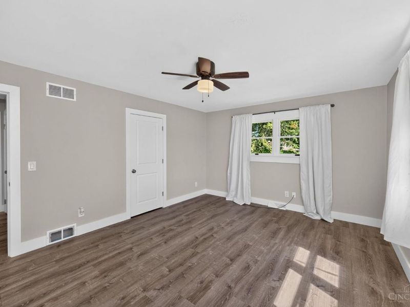 8261 Morrow Cozaddale Road, Hamilton Twp, OH 45152 Photo 24