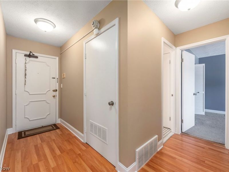 1155 Charter Oak Lane, Unit 304, Westlake, OH 44145 Photo 16