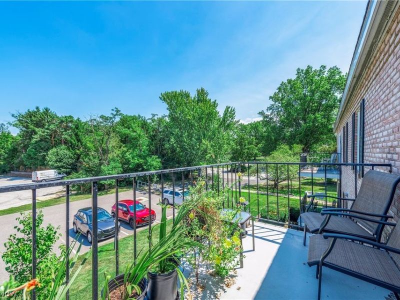 1155 Charter Oak Lane, Unit 304, Westlake, OH 44145 Photo 4