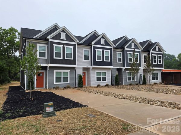 331 S Broad Street , Mooresville, NC 28115
