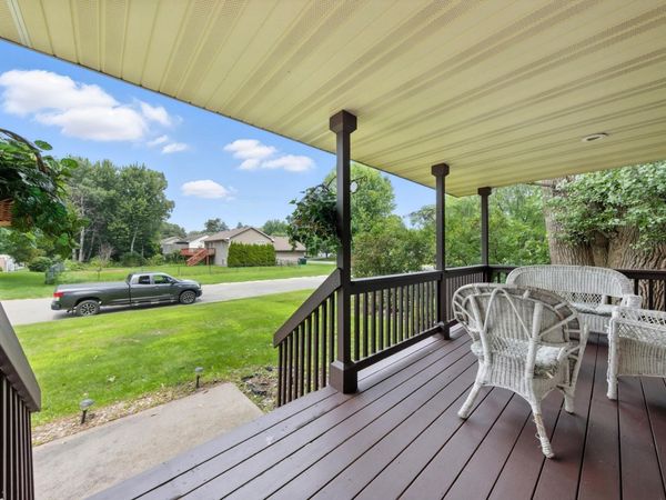 2710 91st Avenue NE, Blaine, MN 55449