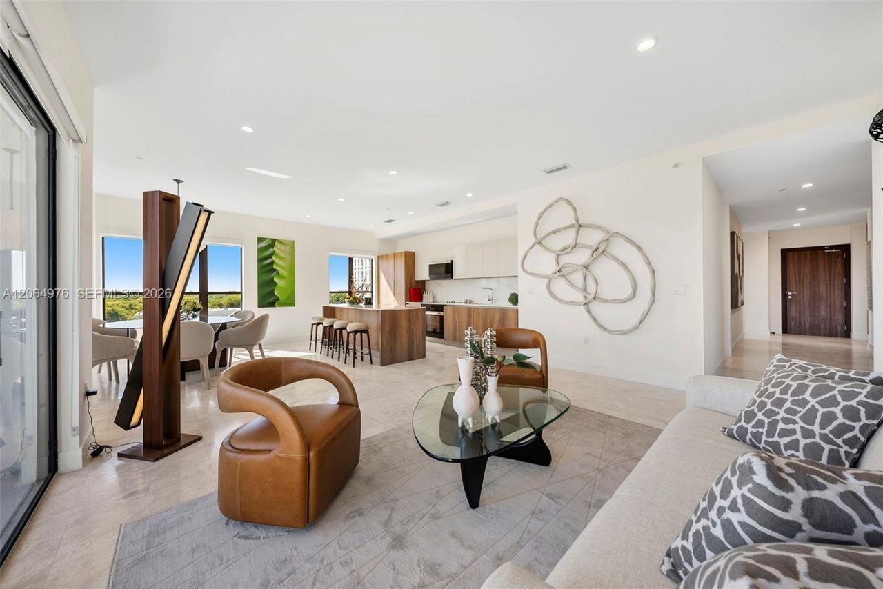 701 Valencia Ave , Unit 404, Coral Gables, FL 33134 Photo
