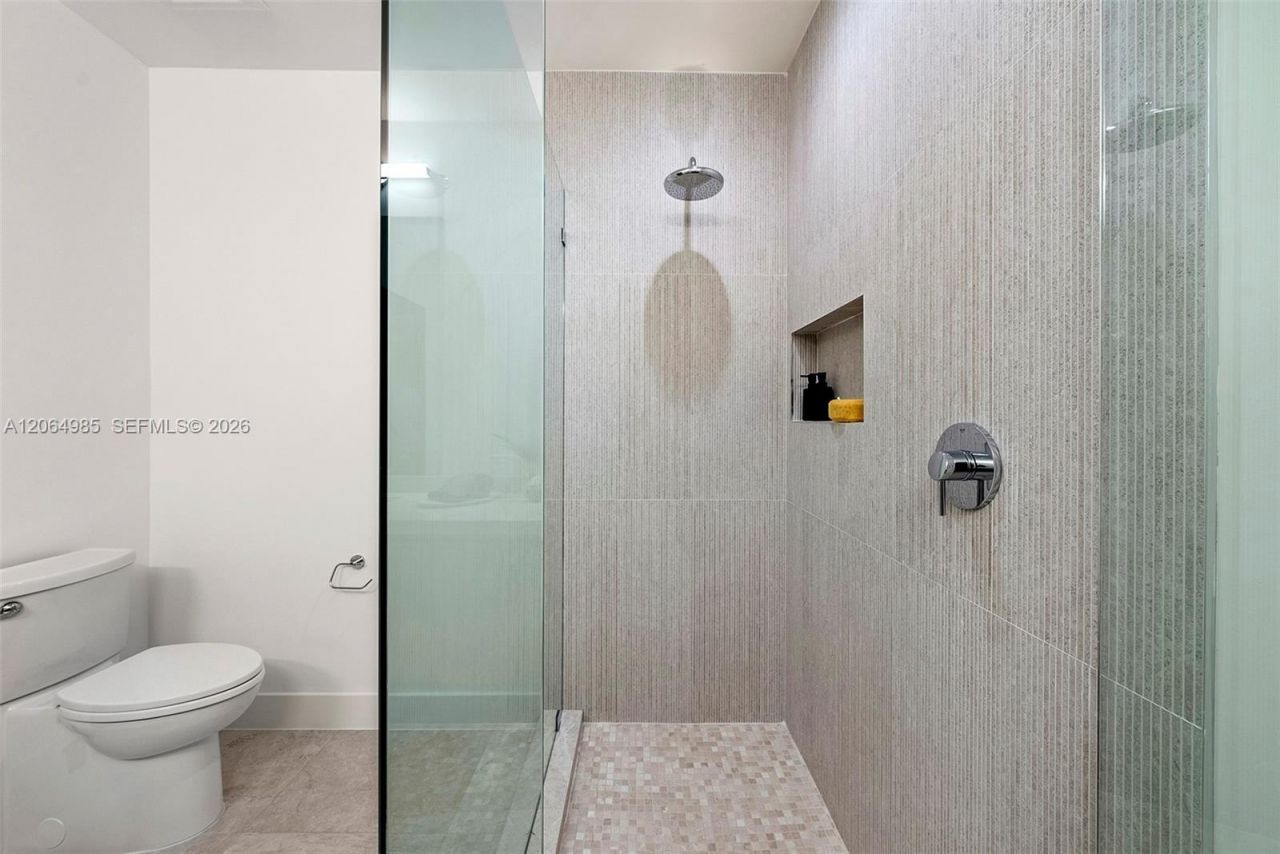 701 Valencia Ave , Unit 405, Coral Gables, FL 33134 Photo