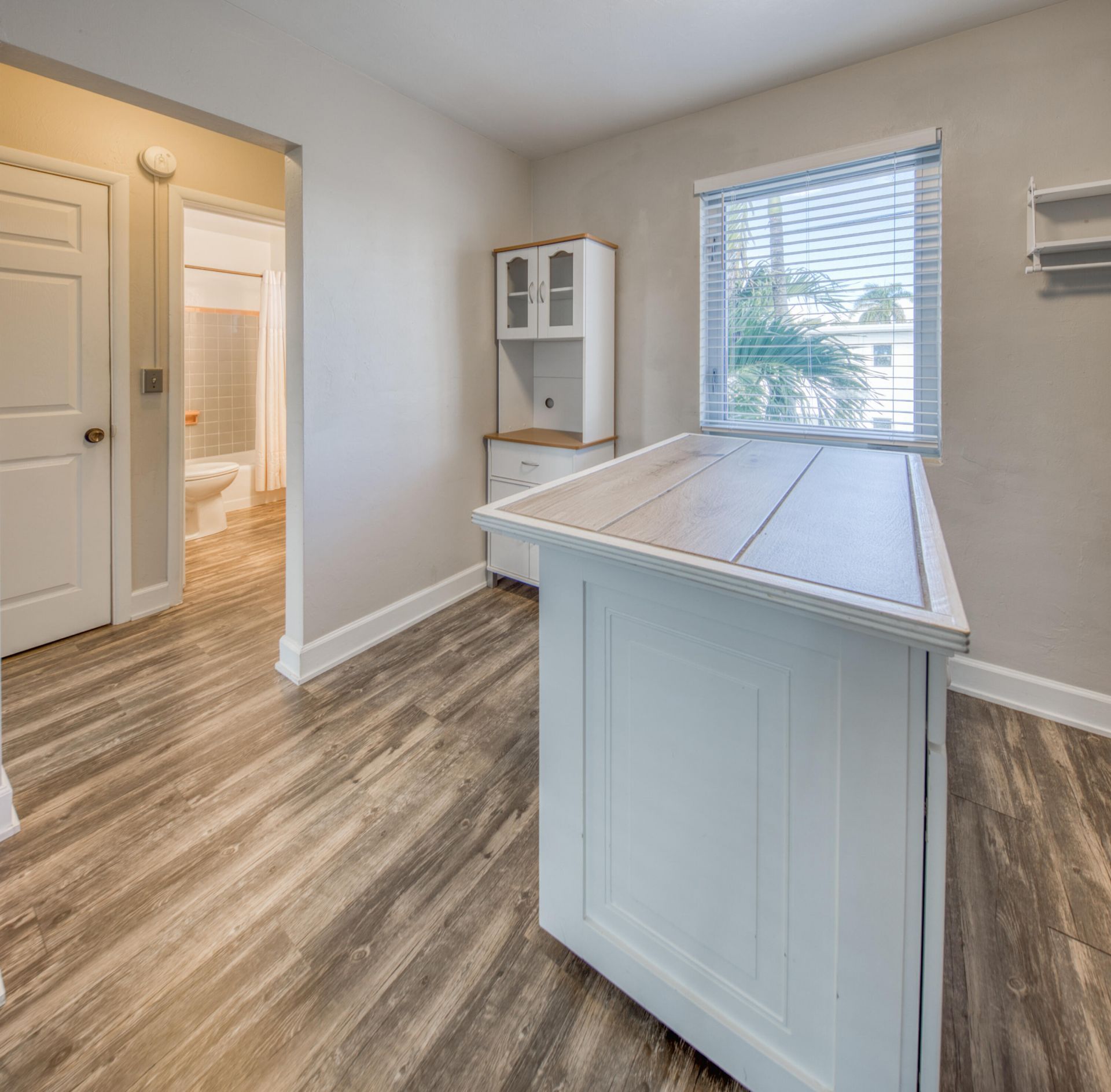 101 S Palmway, Unit 11, Lake Worth Beach, FL 33460 Photo