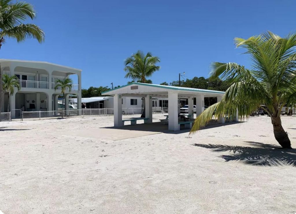 200 Buttonwood Avenue, Key Largo, FL 33037 Photo