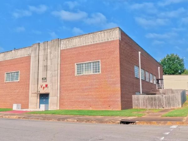 419 Raleigh Ave, Sheffield, AL 35630
