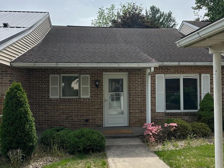 1186 Westgate Drive, Chambersburg, PA 17201 Main Photo