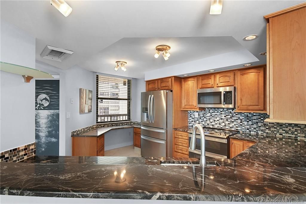 9550 S Ocean Drive, Unit 1210, Jensen Beach, FL 34957 Photo