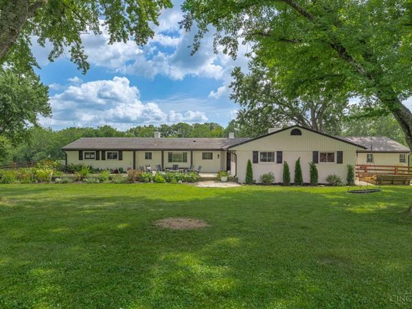 3385 Middle Run Road, Sugarcreek Twp, OH 45068