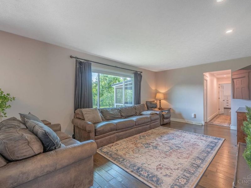 3385 Middle Run Road, Sugarcreek Twp, OH 45068 Photo 5
