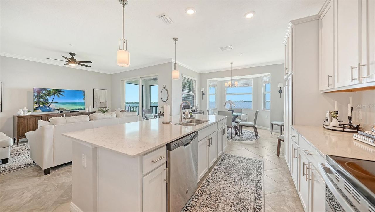 910 Tidewater Shores Loop, Unit 402, Bradenton, FL 34208 Photo