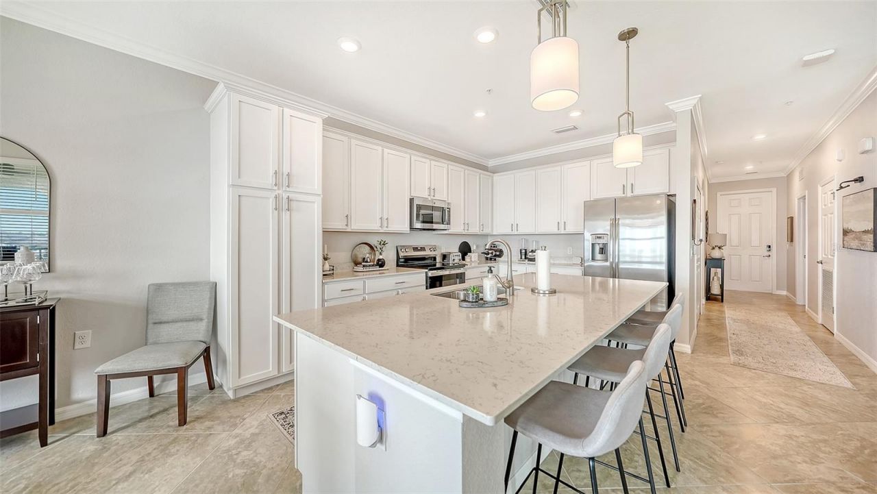 910 Tidewater Shores Loop, Unit 402, Bradenton, FL 34208 Photo