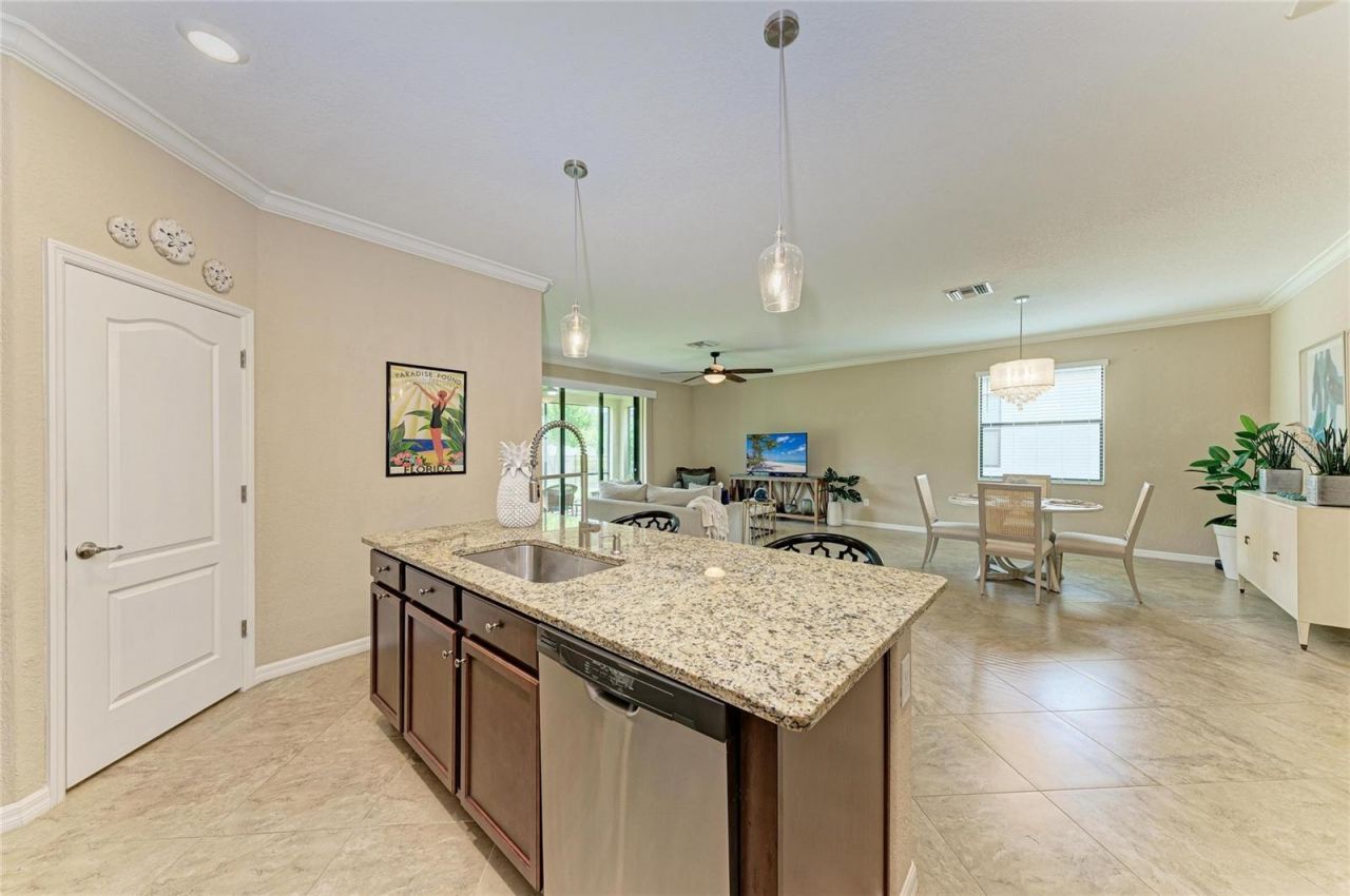 621 Fire Bush Court, Bradenton, FL 34212 Photo
