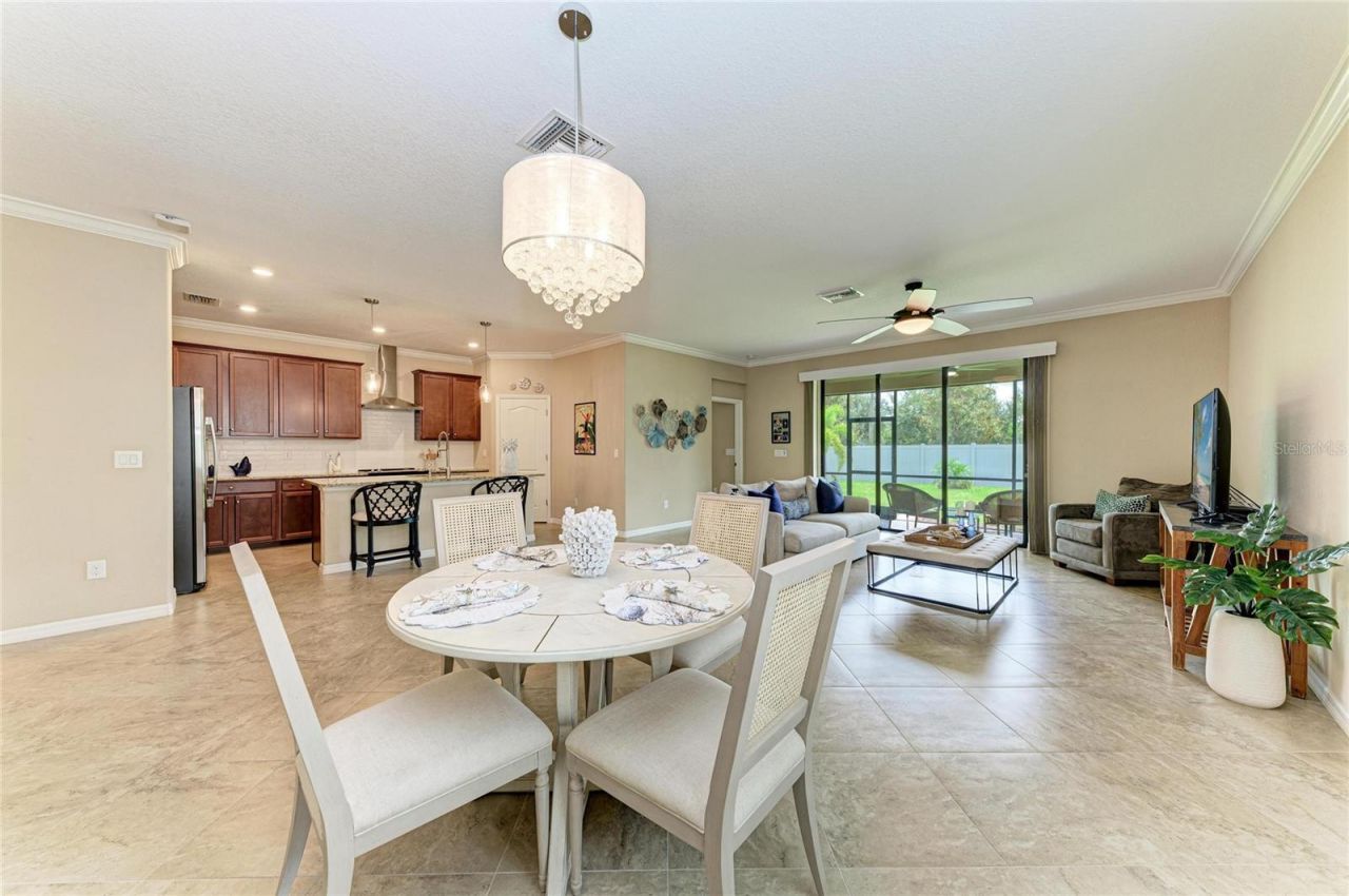 621 Fire Bush Court, Bradenton, FL 34212 Photo