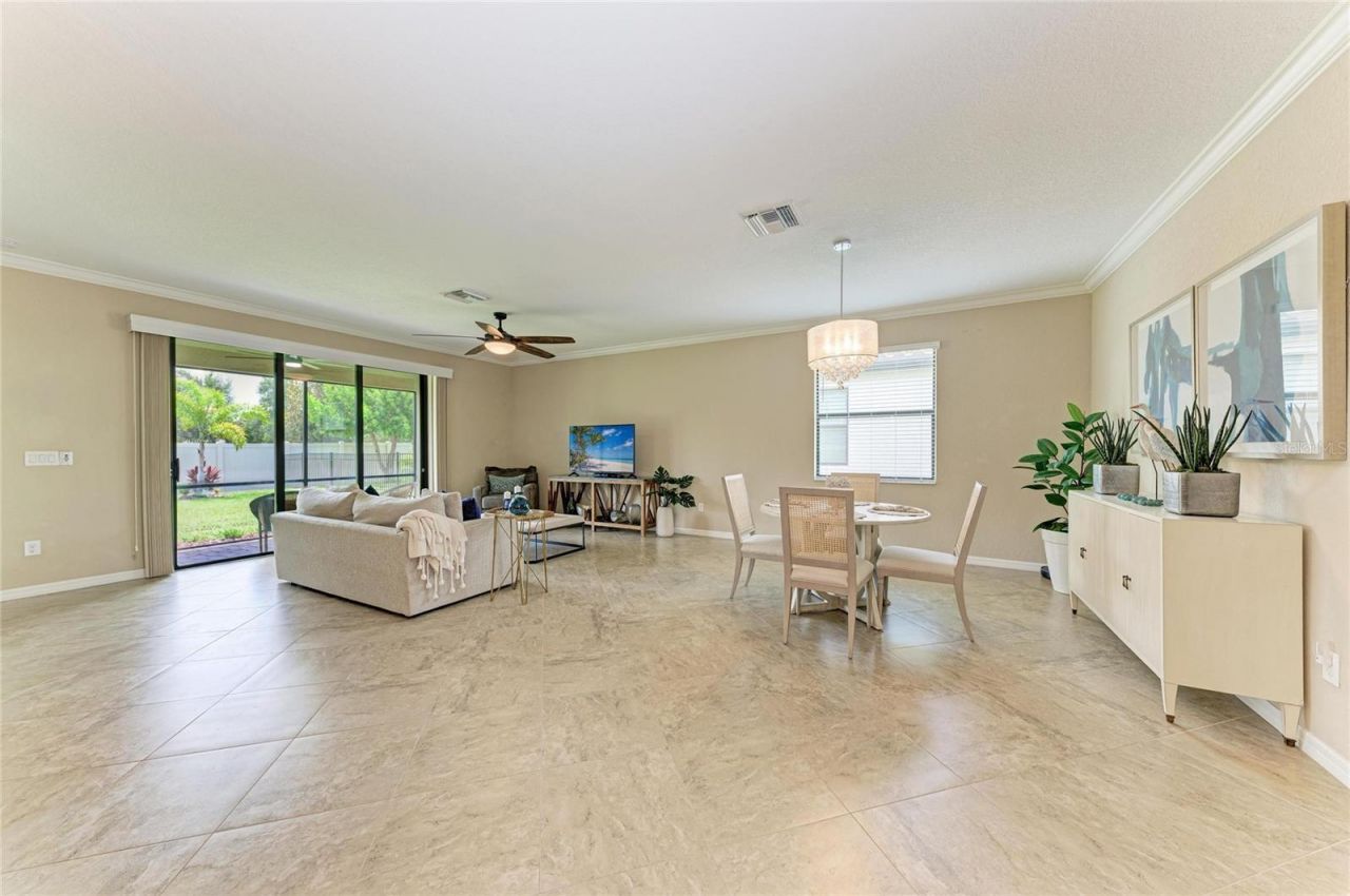 621 Fire Bush Court, Bradenton, FL 34212 Photo