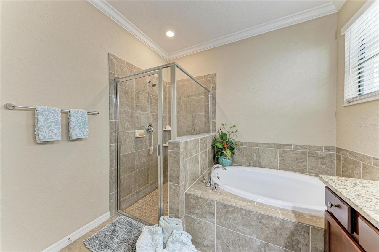 621 Fire Bush Court, Bradenton, FL 34212 Photo