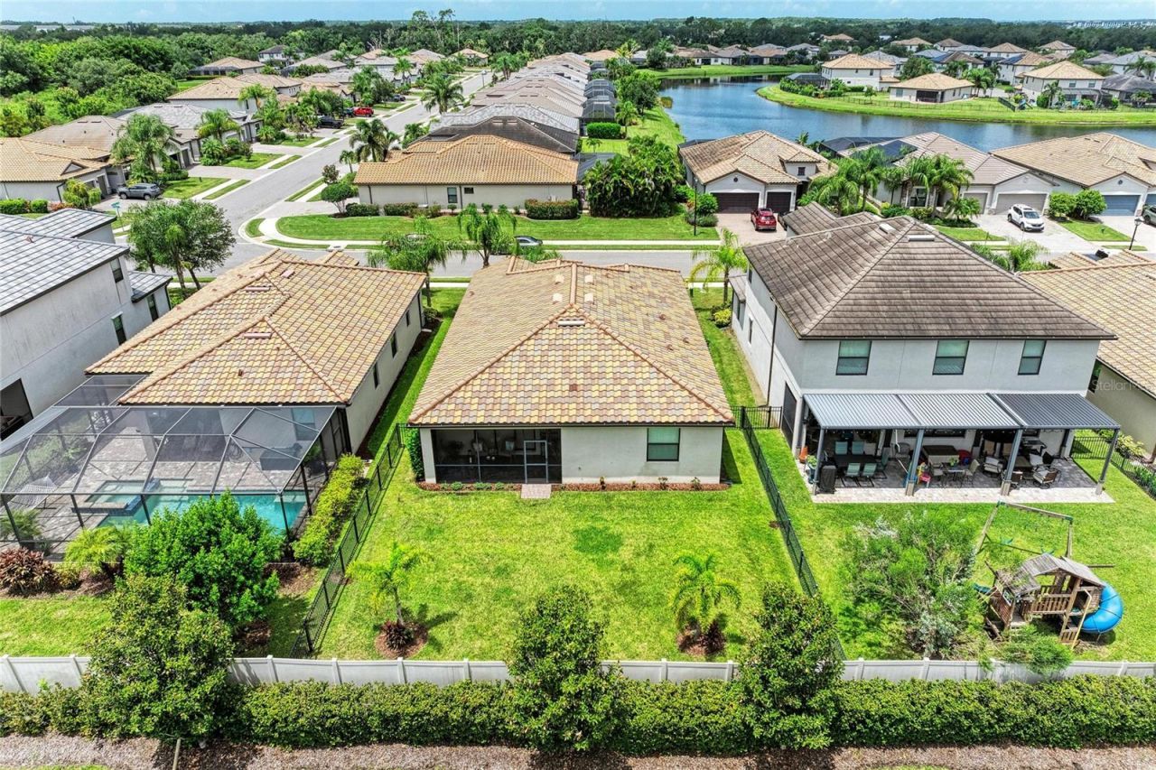 621 Fire Bush Court, Bradenton, FL 34212 Photo