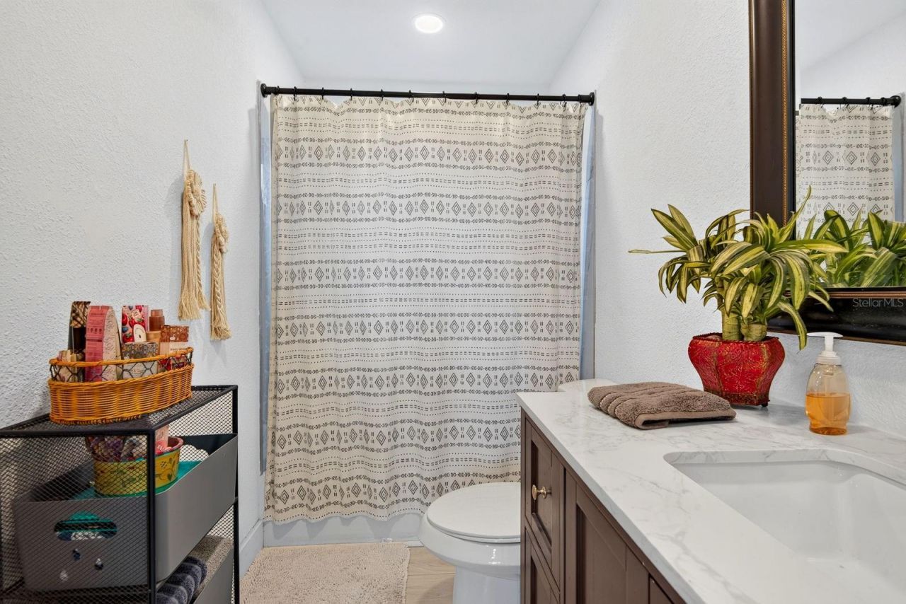 707 65th Avenue Drive W, Bradenton, FL 34207 Photo