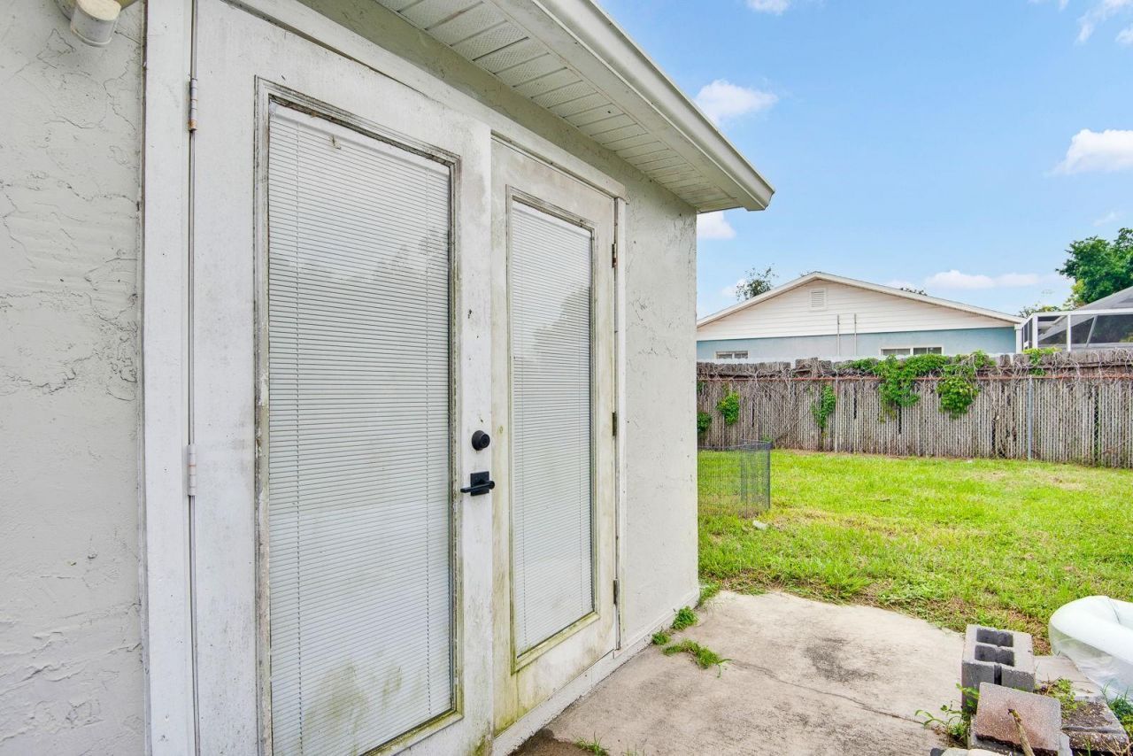 707 65th Avenue Drive W, Bradenton, FL 34207 Photo