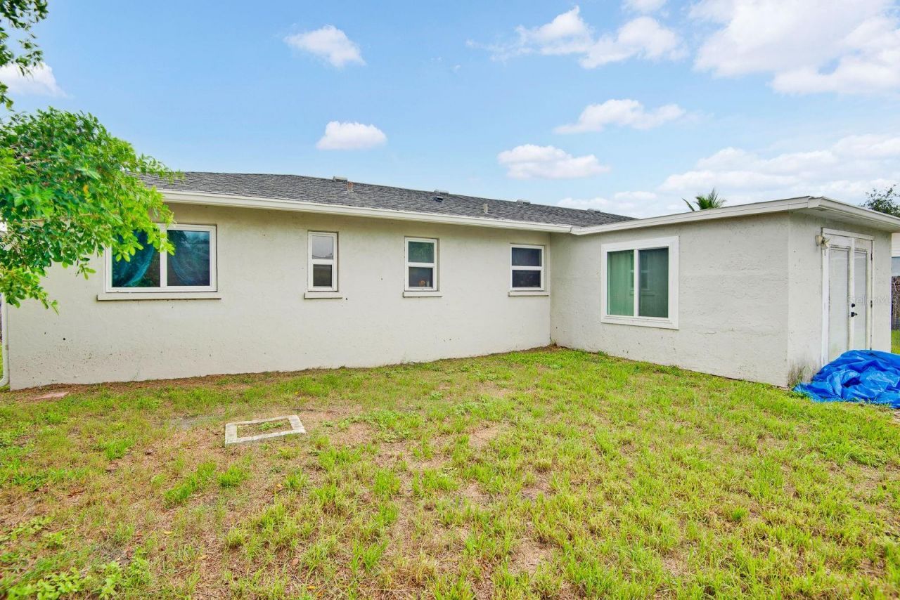 707 65th Avenue Drive W, Bradenton, FL 34207 Photo