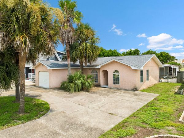 121 Cobb Road, Panama City Beach, FL 32413
