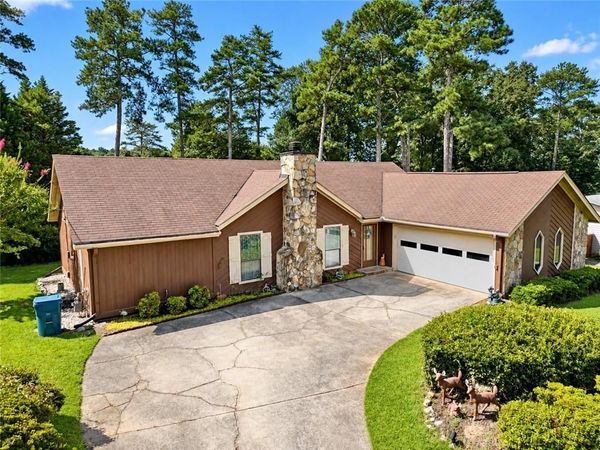 1166 Lakeridge Court, Grayson, GA 30017