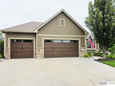 9640 Keystone Drive, Lincoln, NE 68516