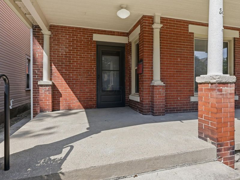 32 E Maynard Avenue, Columbus, OH 43202 Photo 3