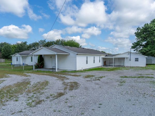 20 Idaho Rd , Leoma, TN 38468
