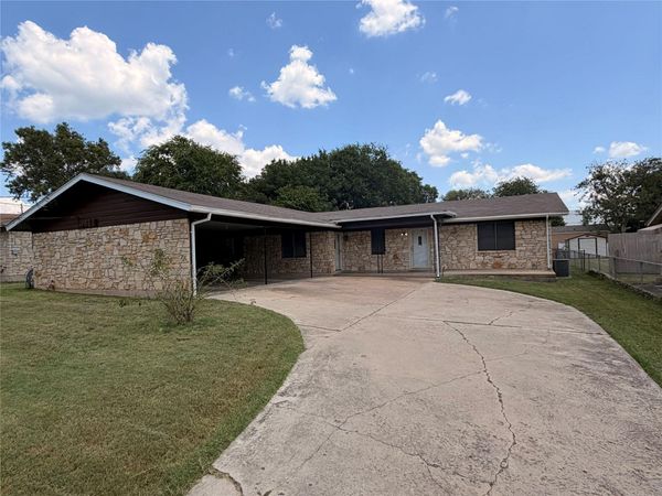 7406 Southgate LN, Unit A, Austin, TX 78744