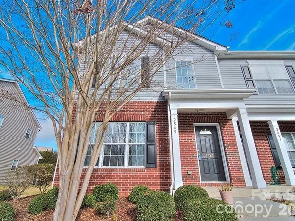 2849 Summergrove Court , Matthews, NC 28105