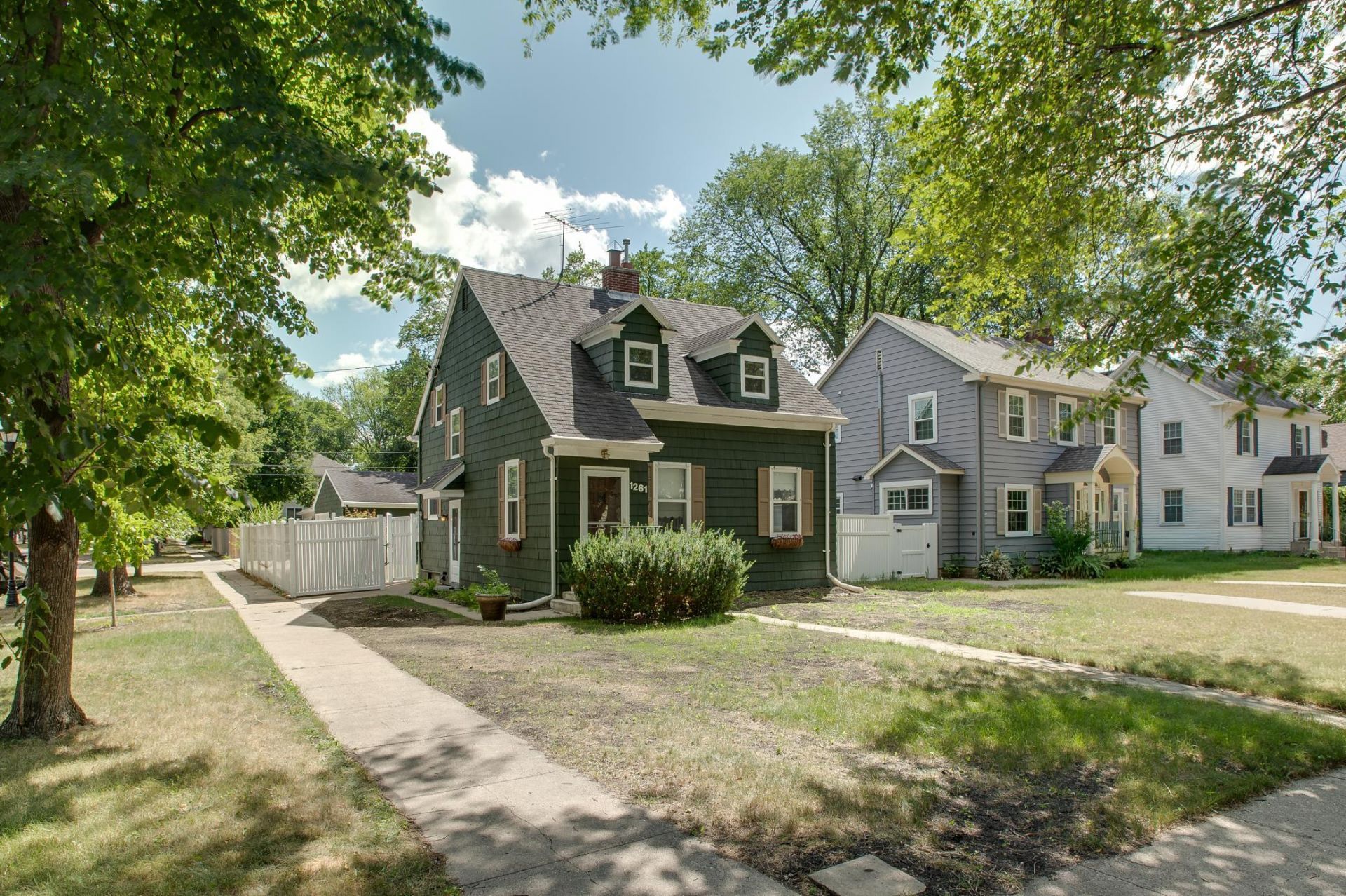 1261 4th Street N primary photo