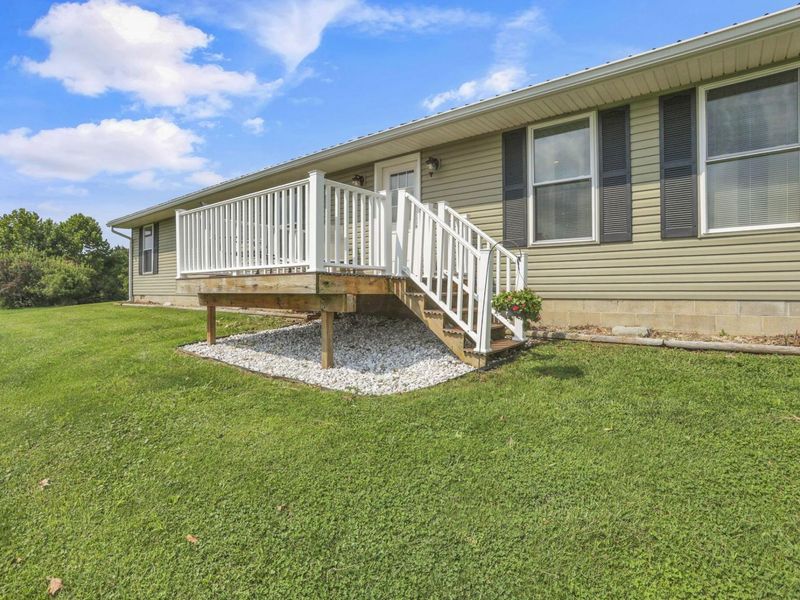 2057 Harden Drive, Mount Perry, OH 43760 Photo 4
