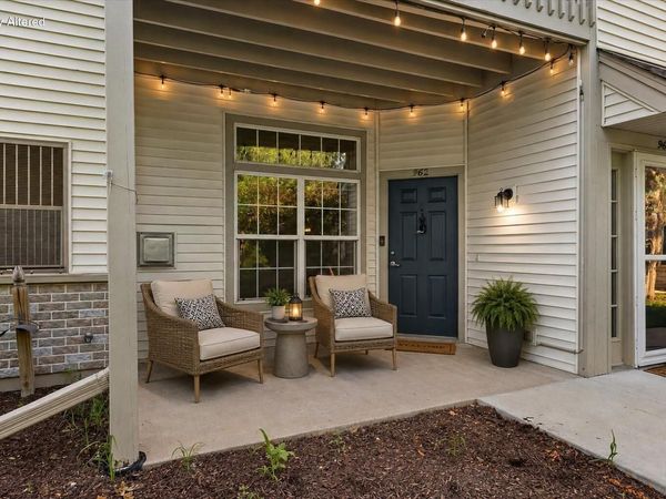 962 Bedford COURT, Unit 101, Racine, WI 53406