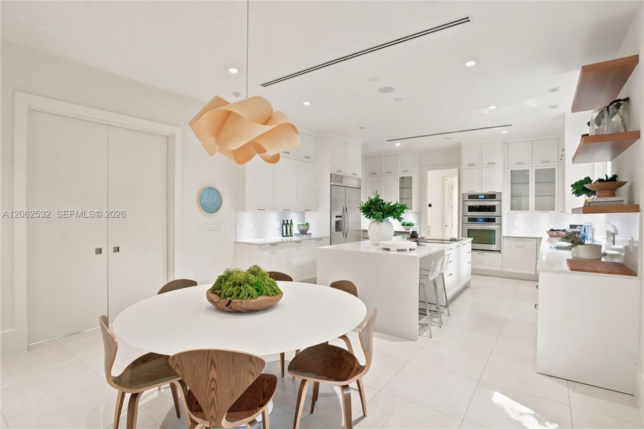 2820 Brickell Ave, Miami, FL 33129 Photo