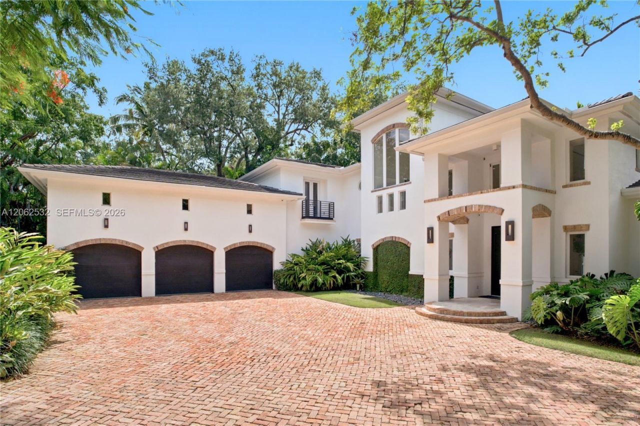 2820 Brickell Ave, Miami, FL 33129 Photo