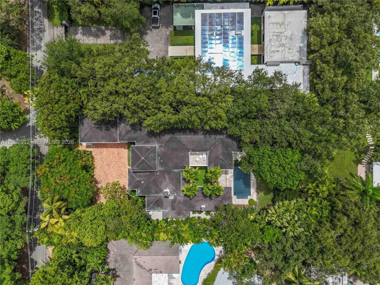 2820 Brickell Ave, Miami, FL 33129 Photo